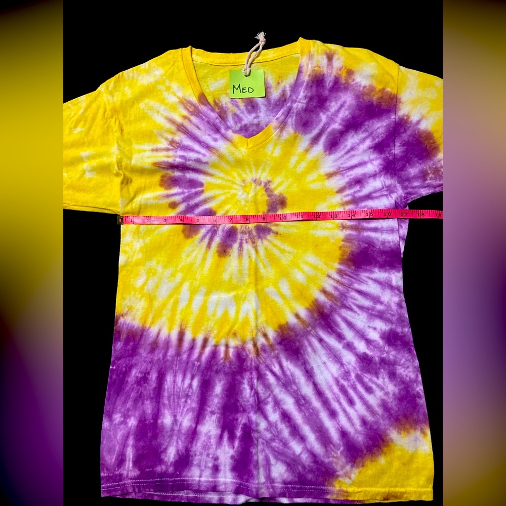 TIE DYED V-Neck T-Shirts size MEDIUM